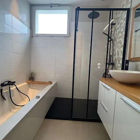 Lumineux 2 Chambres, Centre-ville A 5min Des Plages, Avec Wifi - Fr-1-239-1128 *