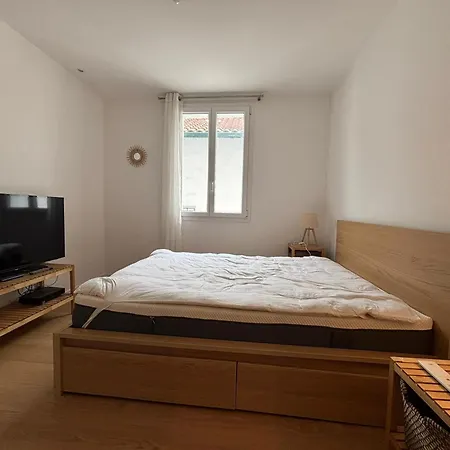 Lumineux 2 Chambres, Centre-ville A 5min Des Plages, Avec Wifi - Fr-1-239-1128