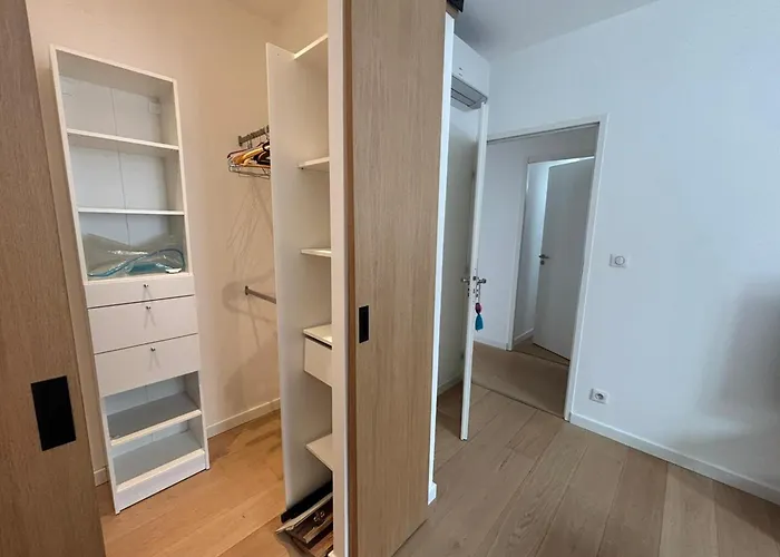 Lumineux 2 Chambres, Centre-ville A 5min Des Plages, Avec Wifi - Fr-1-239-1128 Apartment *