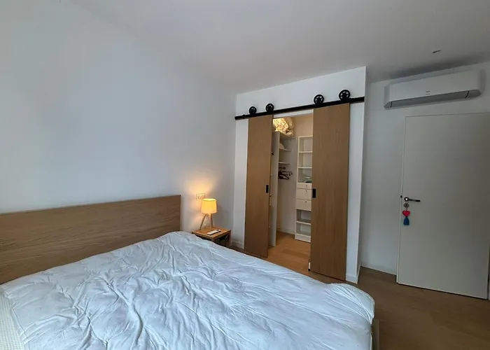 Lumineux 2 Chambres, Centre-ville A 5min Des Plages, Avec Wifi - Fr-1-239-1128 *