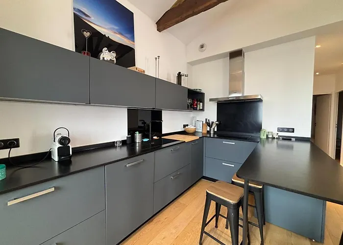 Apartment Lumineux 2 Chambres, Centre-ville A 5min Des Plages, Avec Wifi - Fr-1-239-1128