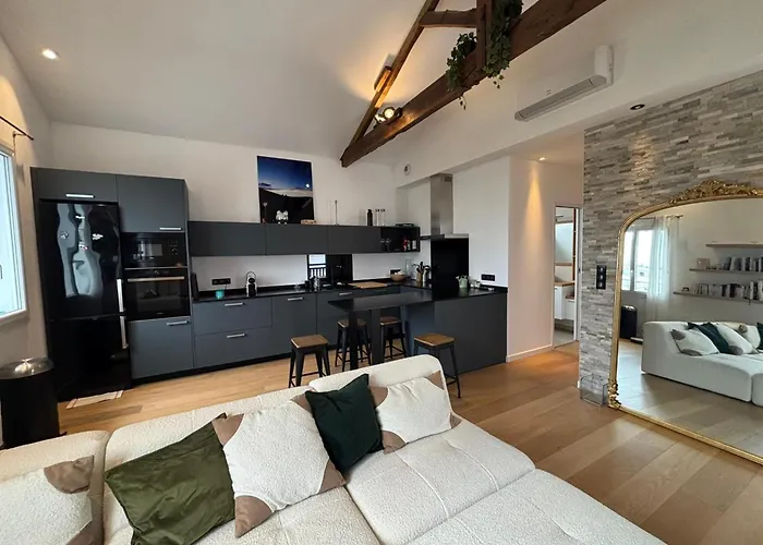 Lumineux 2 Chambres, Centre-ville A 5min Des Plages, Avec Wifi - Fr-1-239-1128 *